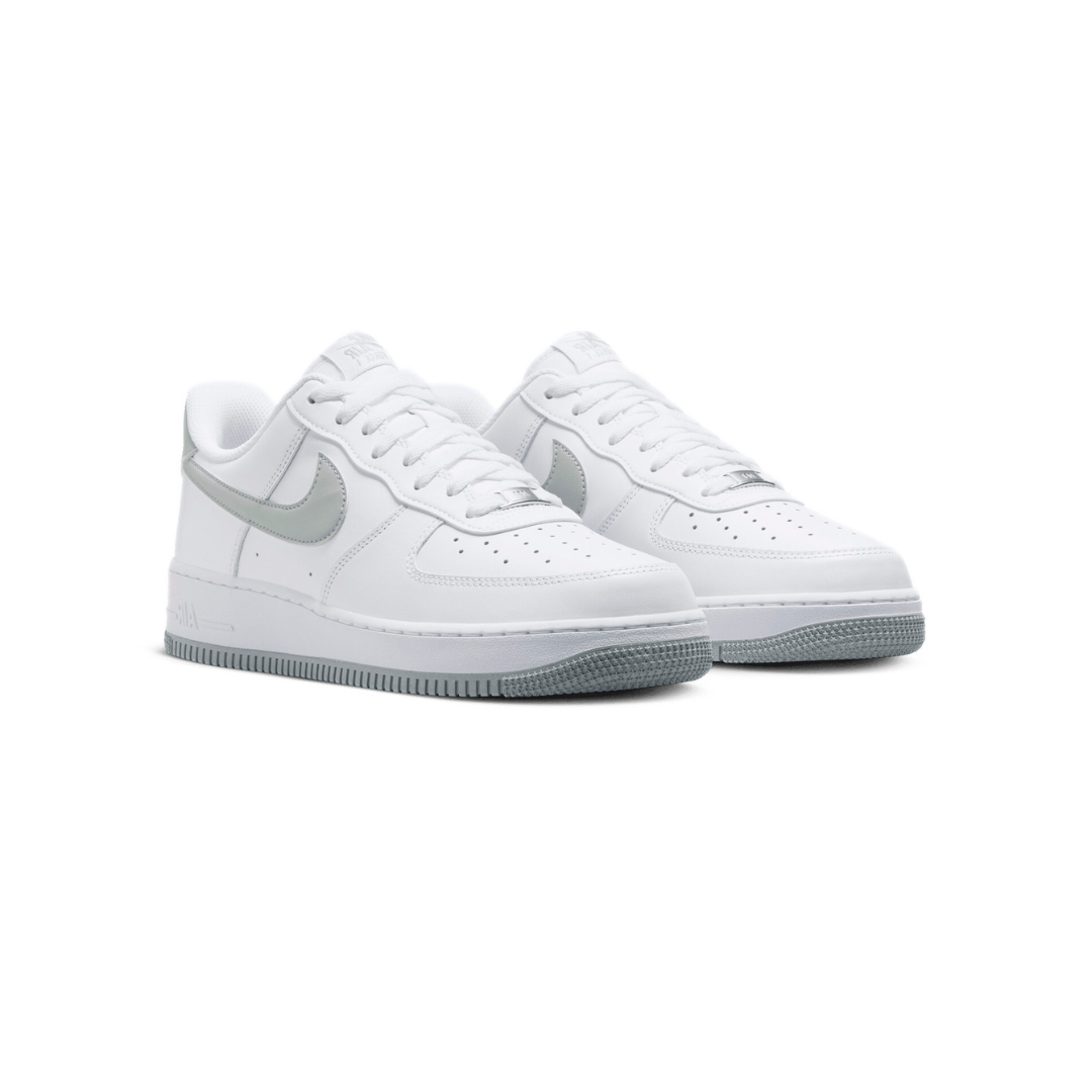 Nike Air Force 1 '07